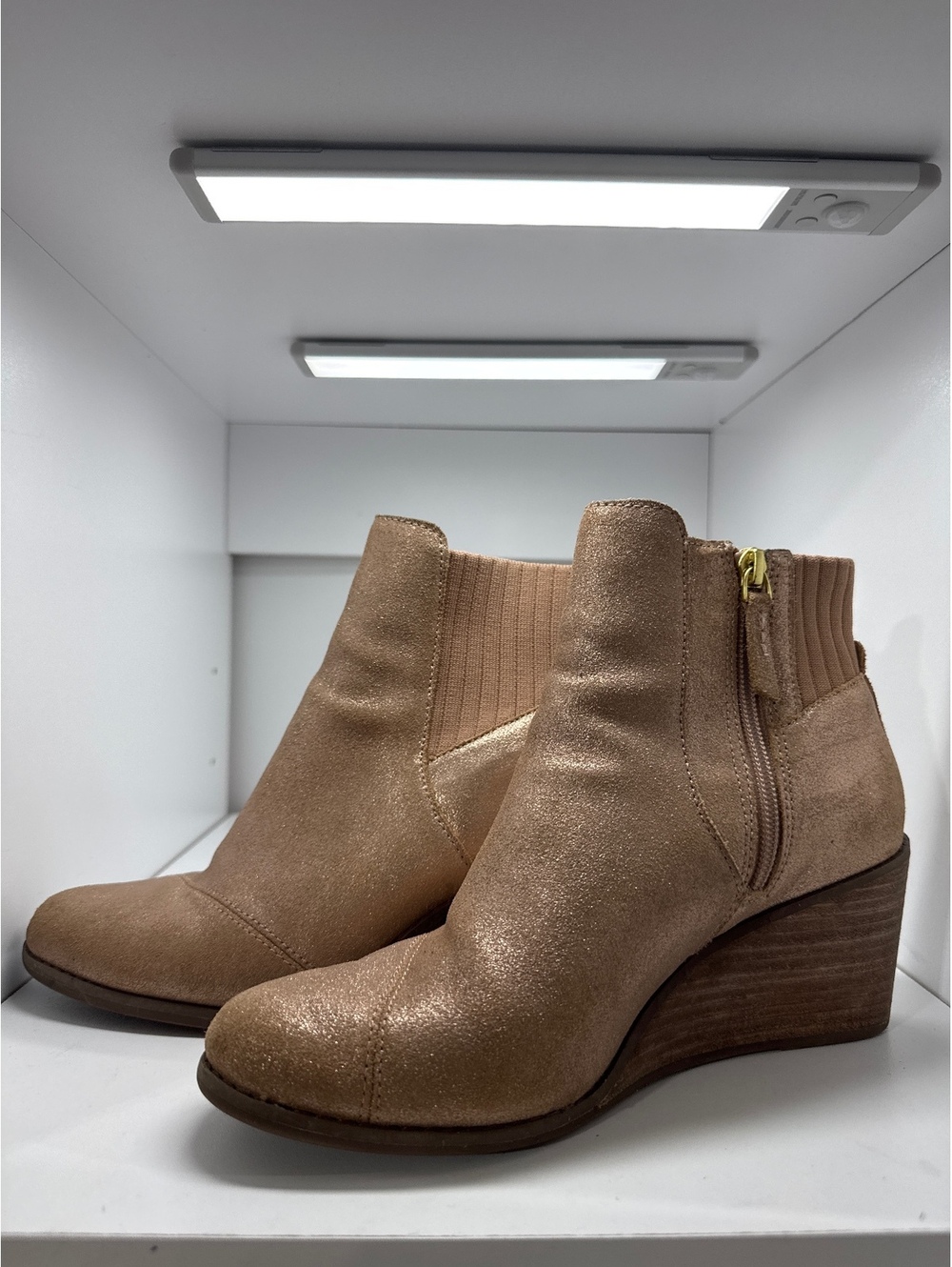 TOMS Women's Beige Suede Ankle Boots Wedge Heel Size 7.5